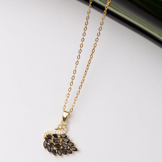 Collier SWAN en acier - Couleur Dorée - En Promotion