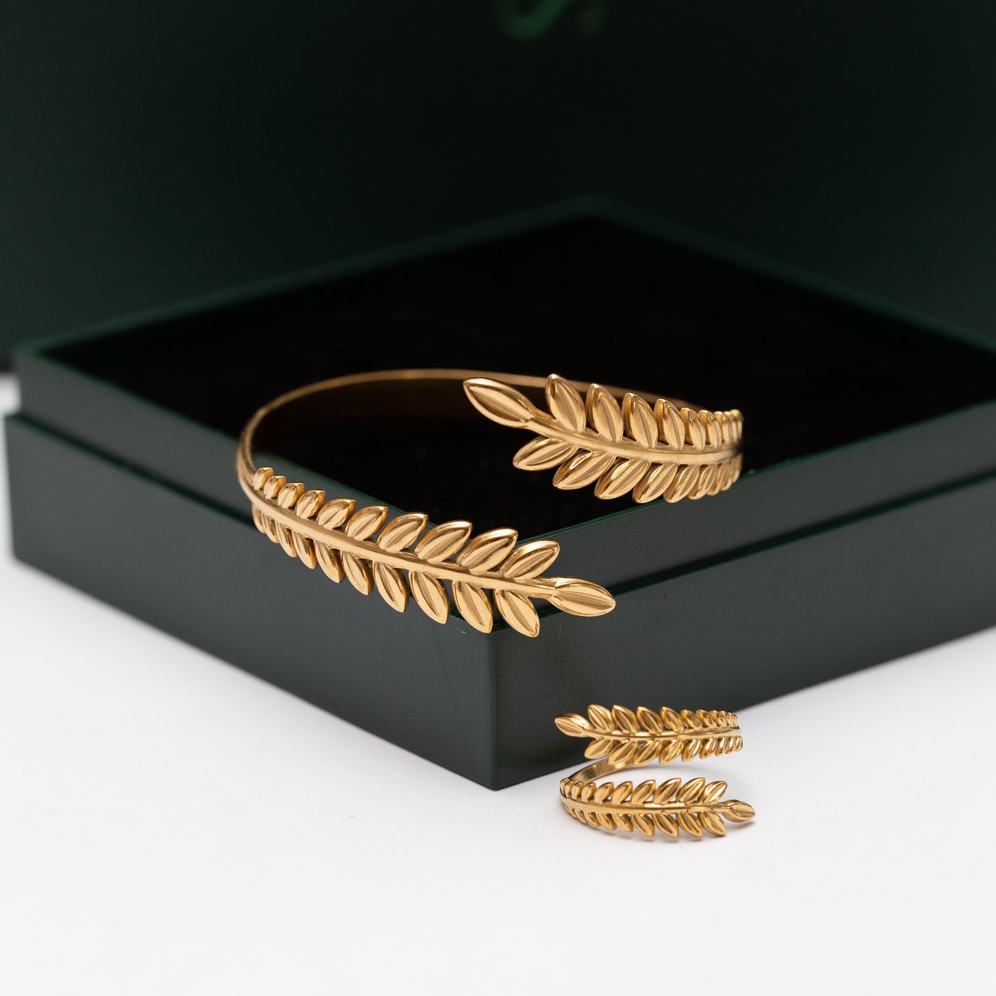 Ensemble 2 Pcs Tendance. Bracelet et une bague