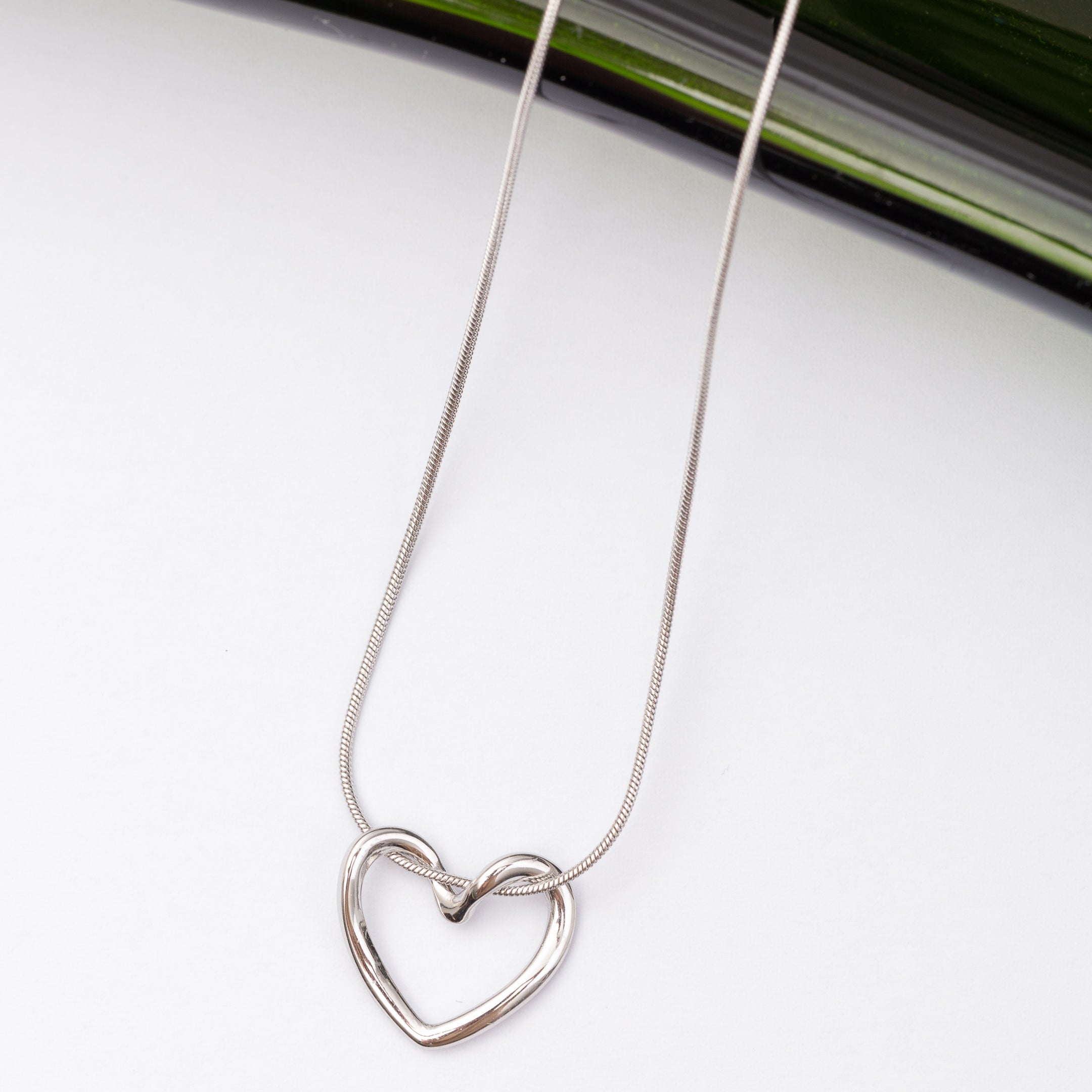 Collier Éternelle en acier inoxydable garanti - En Promo
