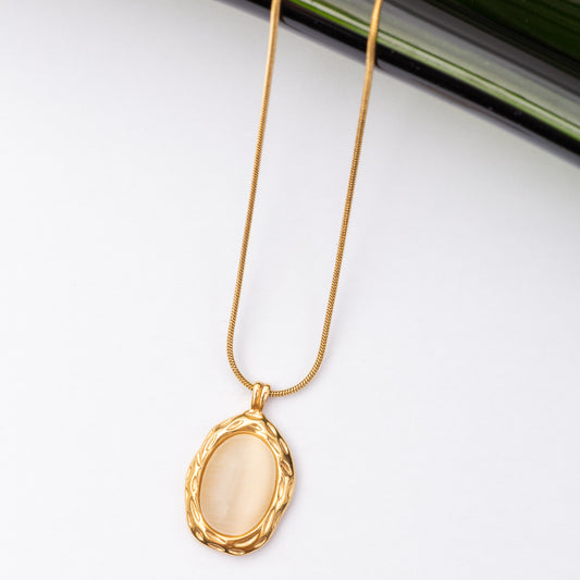 Collier Éternelle en acier inoxydable garanti - En Promo