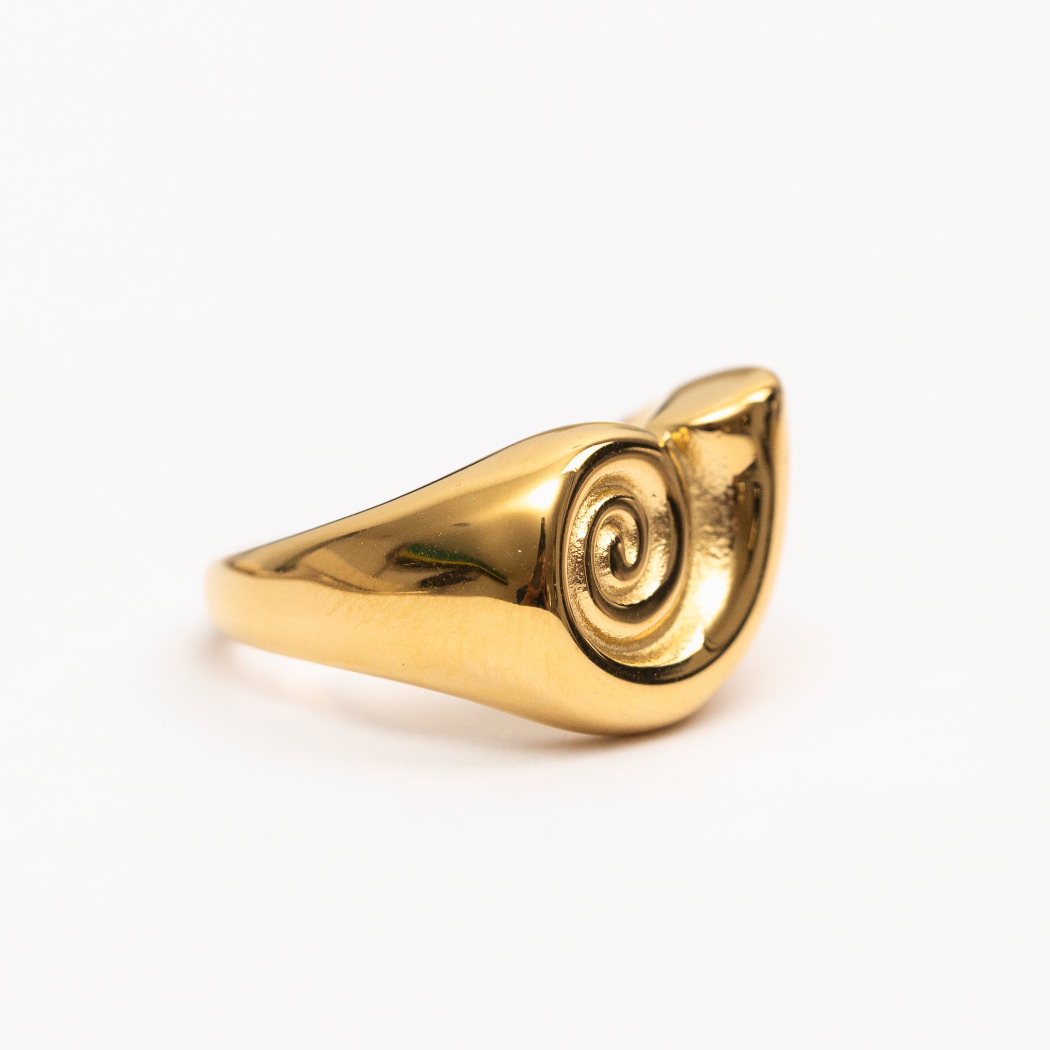 Bague en acier tendance