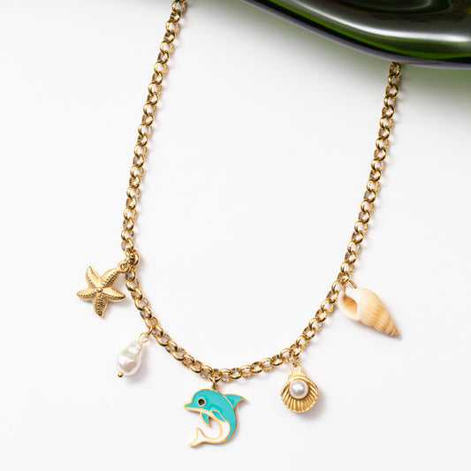 Collier estival en acier avec plusieurs pendentifs