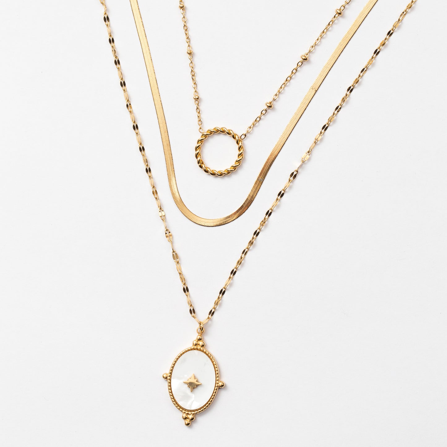 Collier en acier à trois rangs de chaînes