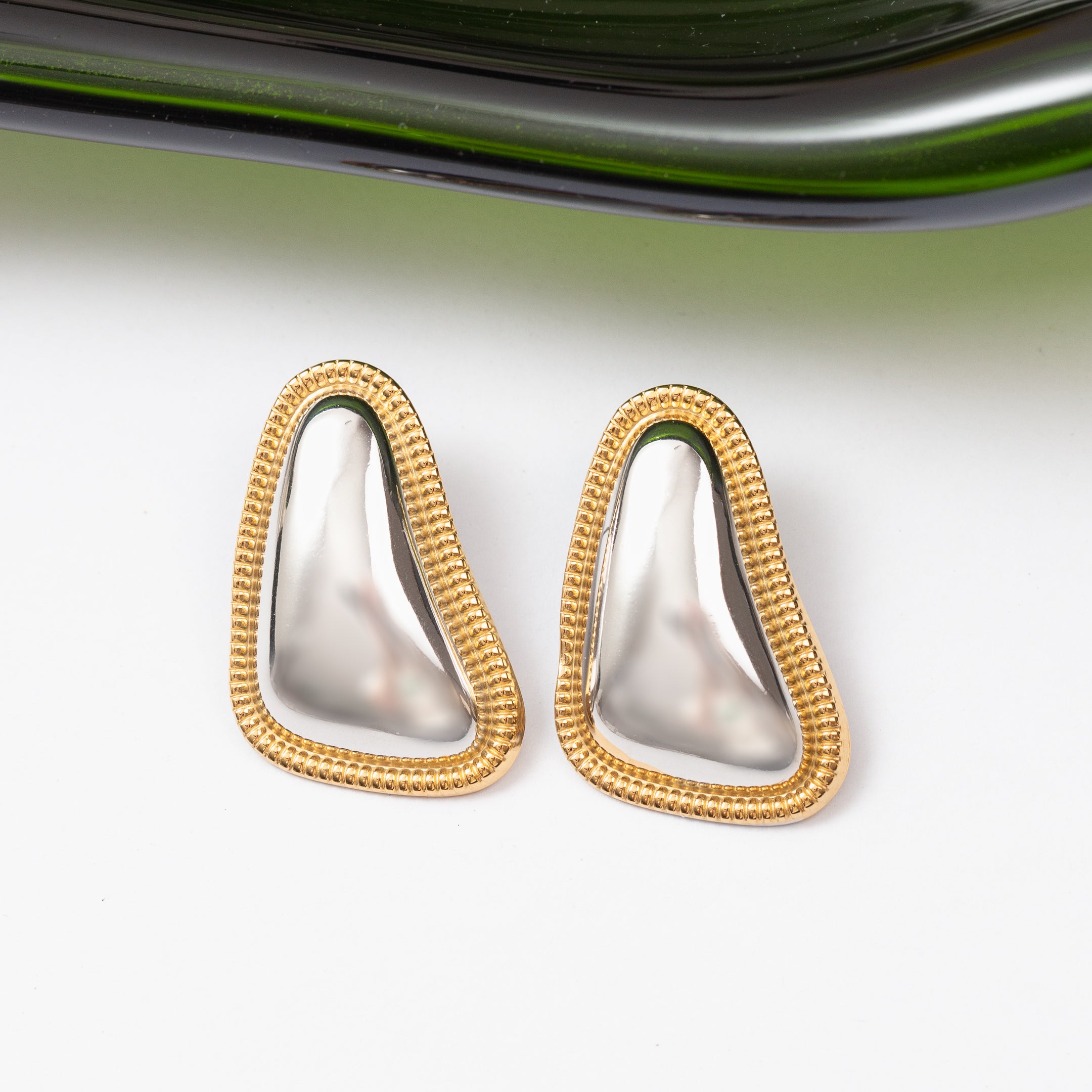 Boucles d'oreilles en acier