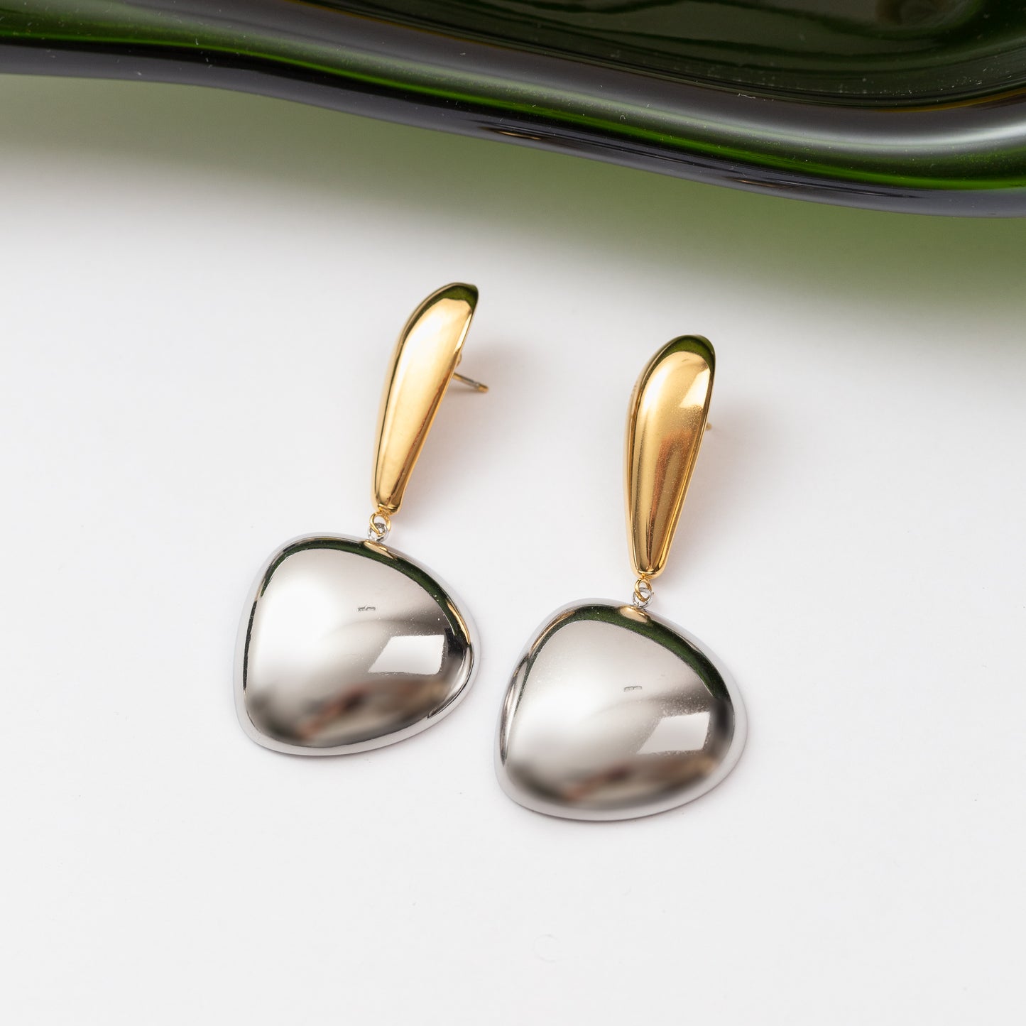 Boucles d'oreilles en acier