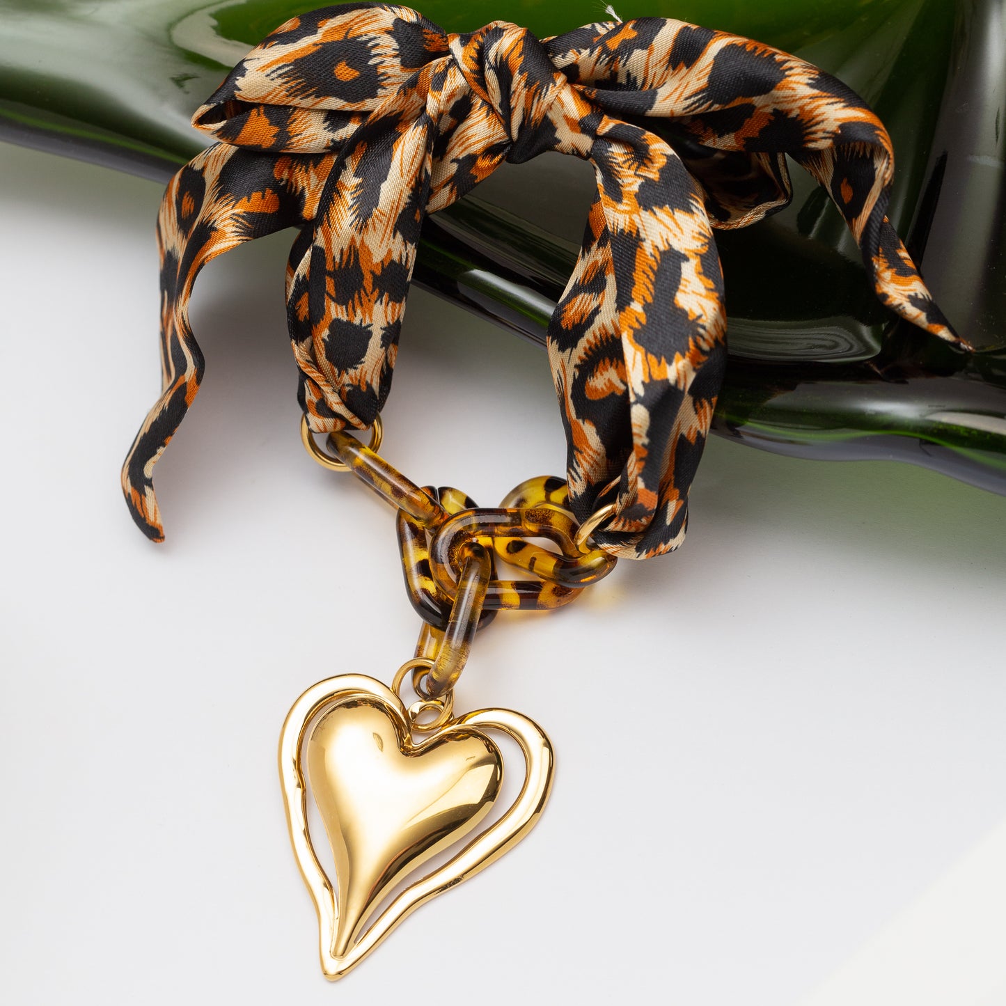 Collier en acier tendance