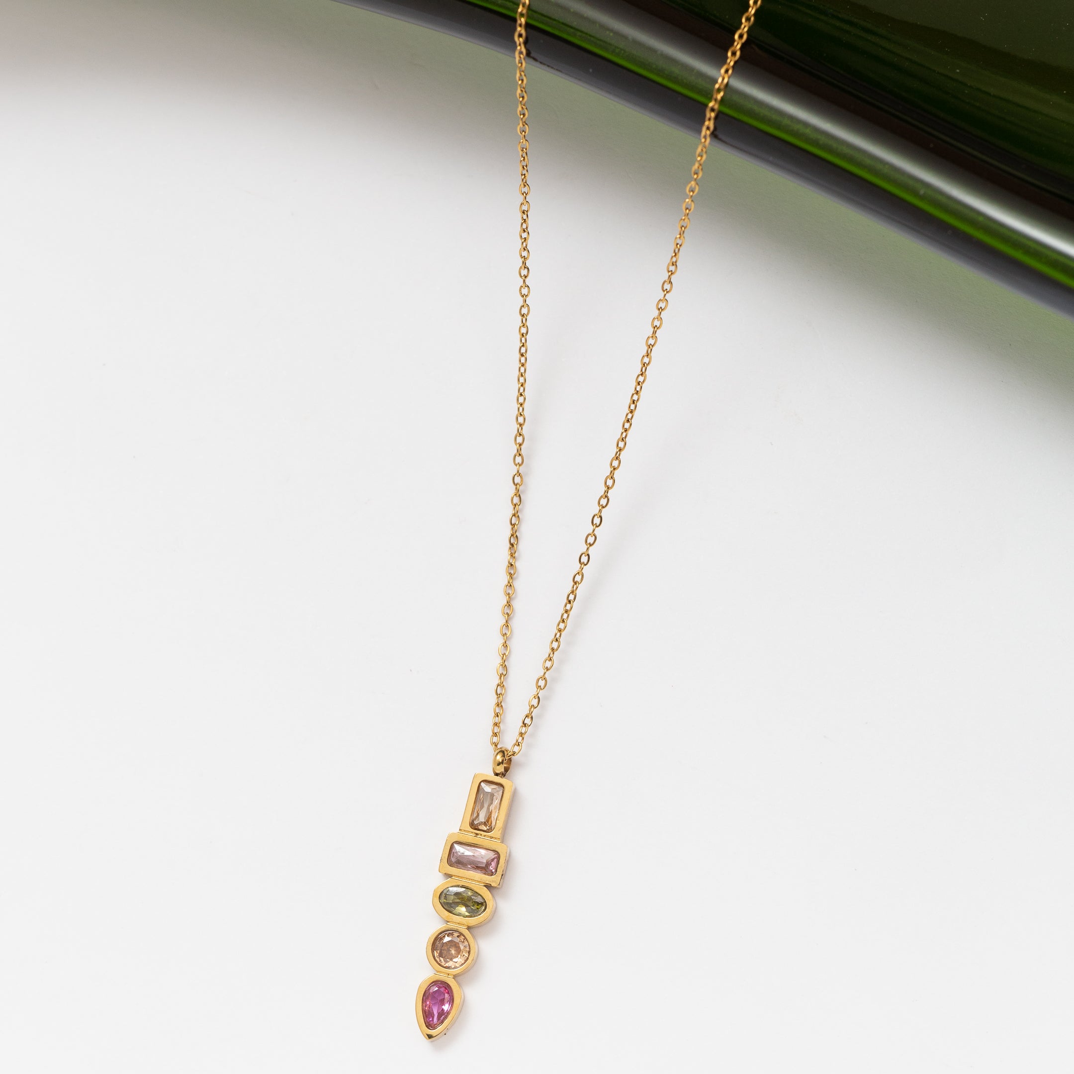 Collier en acier tendance