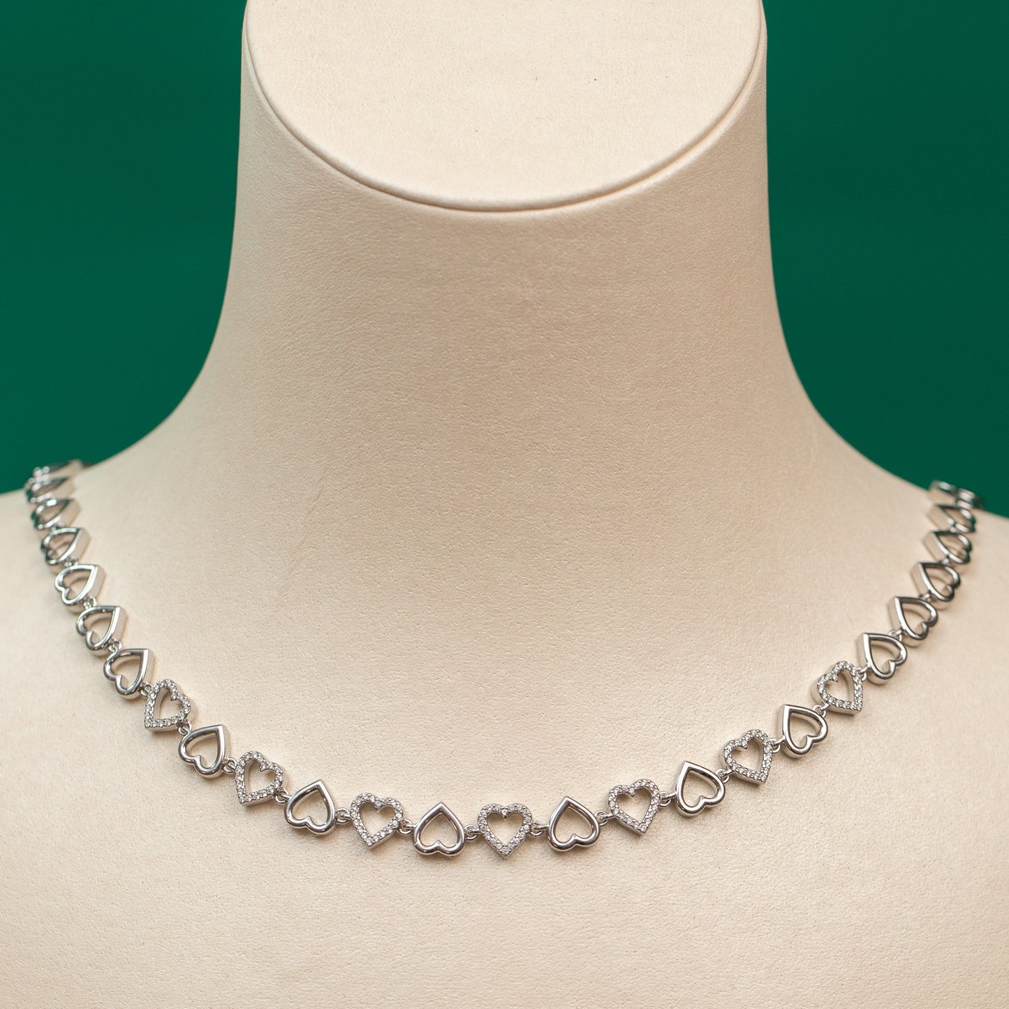 Collier en acier tendance